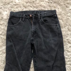 Black boyfriend jeans